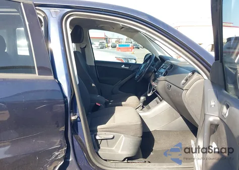 2013 Volkswagen Tiguan S z USA, uszkodzony, nr VIN WVGAV3AX3DW581365